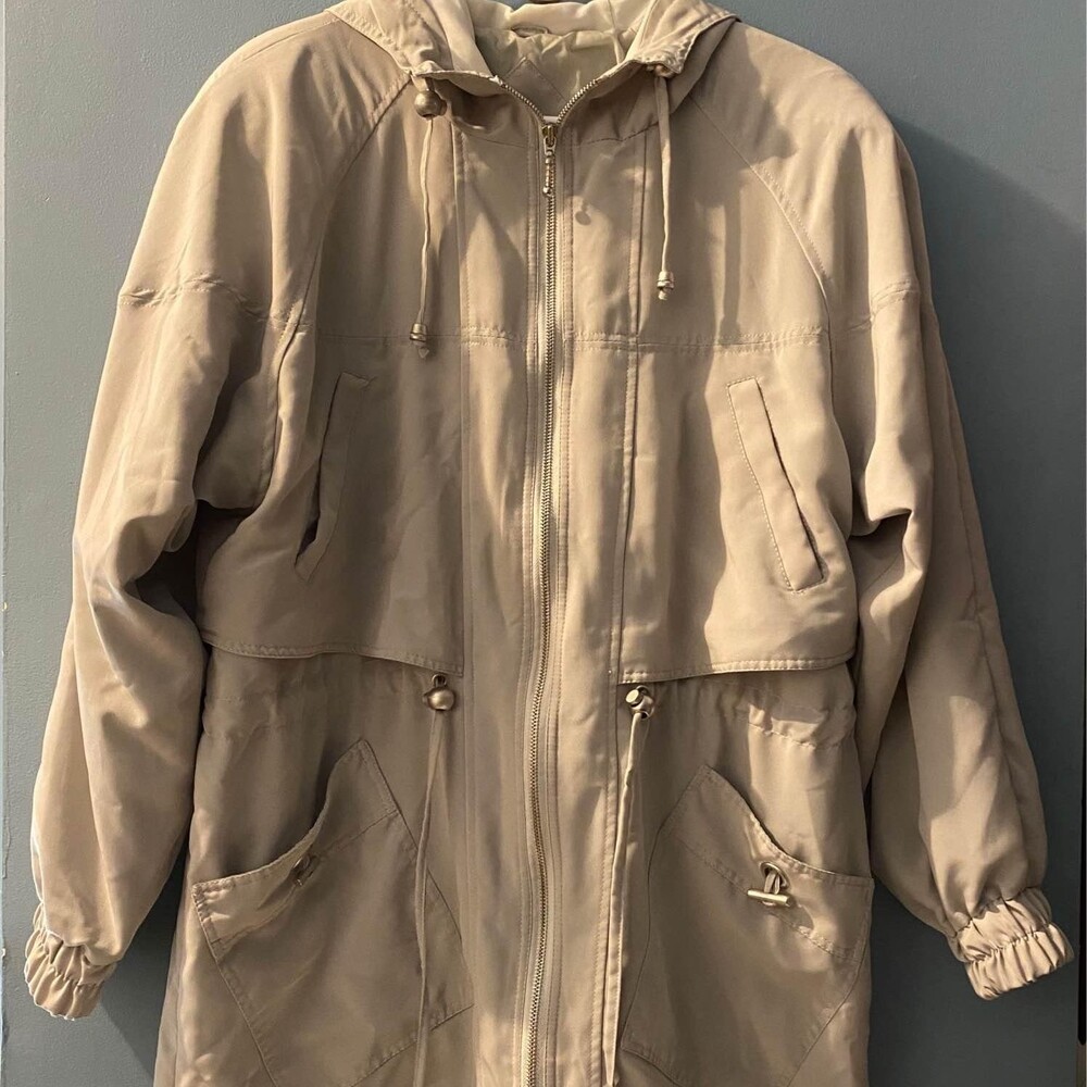Women's CS Signature Windbreaker Jacket - Size Small [CLOTHING 005]